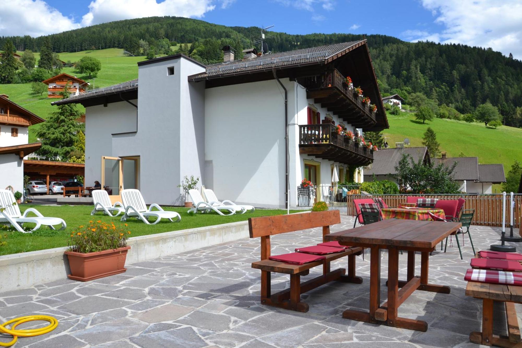 Pension Apartments Klotznerhof Schenna Εξωτερικό φωτογραφία